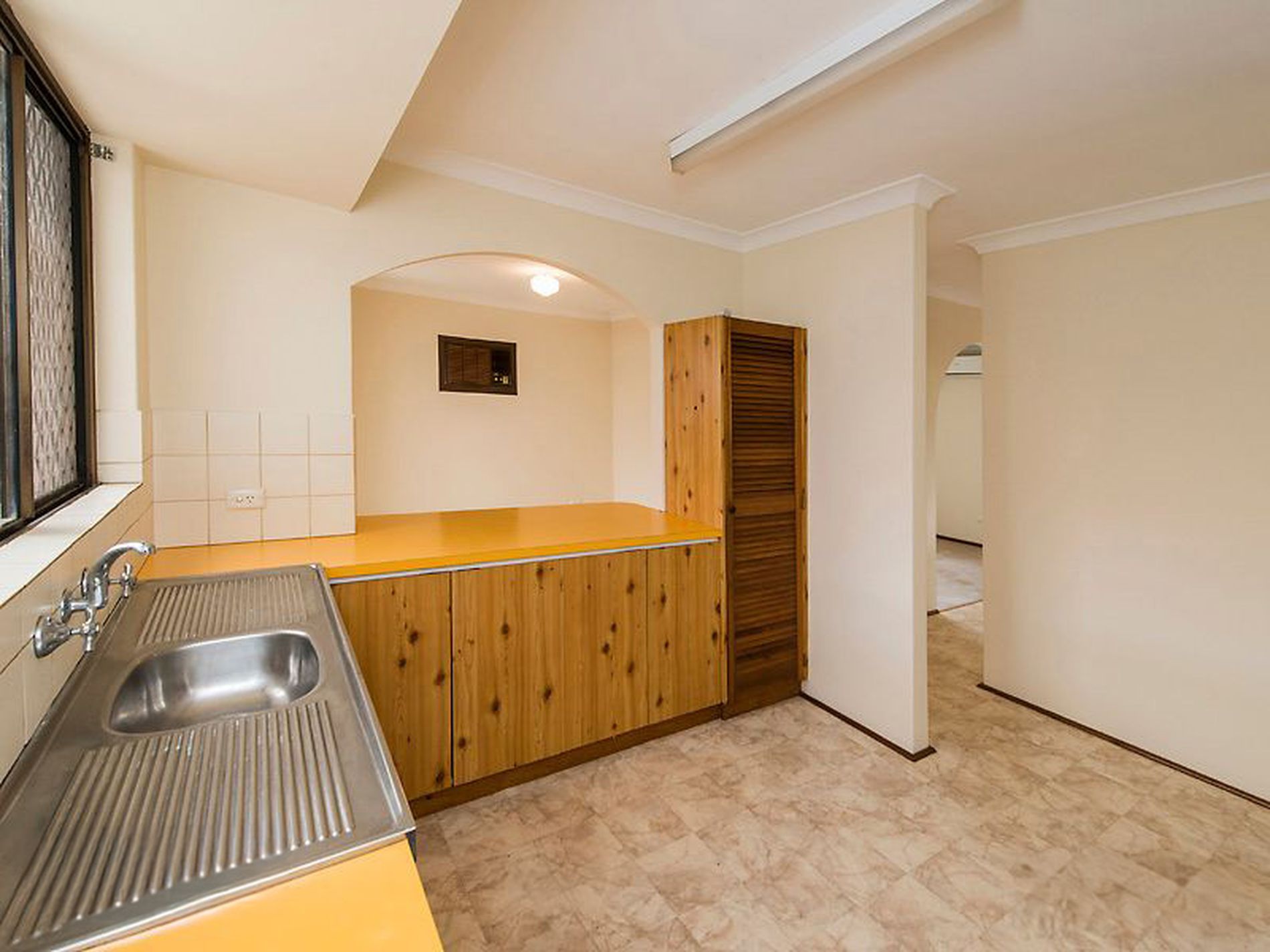 1 / 15 Rentney Way, Willetton