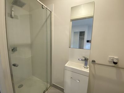 Room 3 / 98 Commercial Road, Footscray