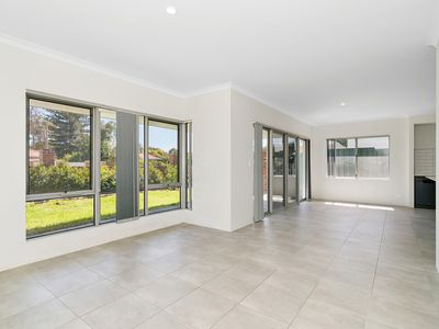 127 Walter Road East, Bassendean