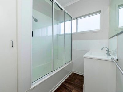 8 Cuthbert Street, Moranbah