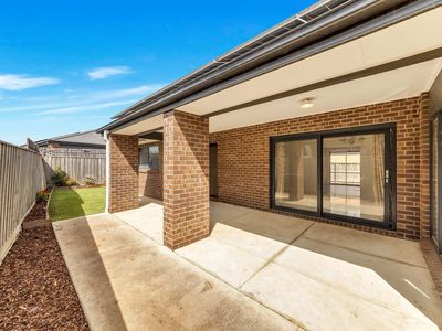 16 Spearmint Boulevard, Wyndham Vale