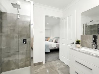 1 / 60 Allison Avenue, Riverside