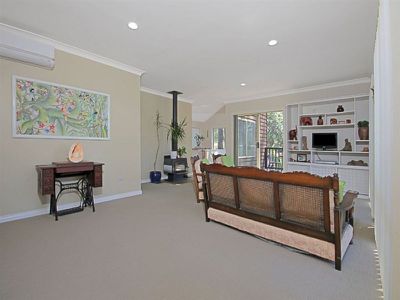 21 Ross Avenue, Narrawallee