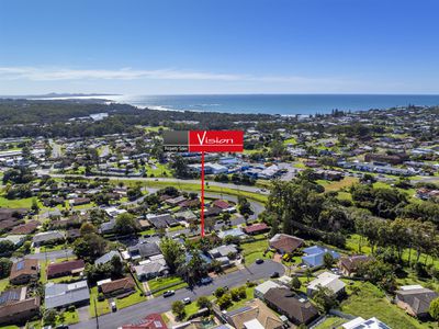 6 Crabbe Street, Woolgoolga