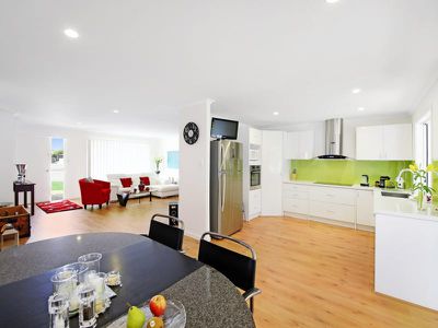 75 Lake Entrance Boulevard, Noosaville