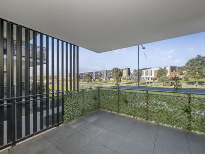 19 / 200 John Gorton Drive, Coombs