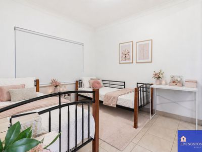 2 / 12  Dellwood, South Granville