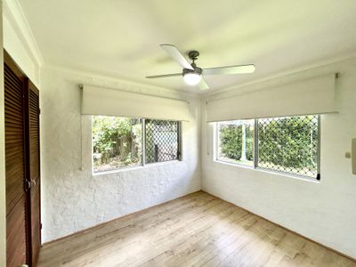 2 / 8 Arovo Street, Trinity Beach