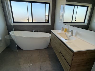 9 Kurrajong Crescent, Kalaru