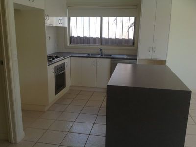 2 / 220 Mt Pleasant Road, Highton