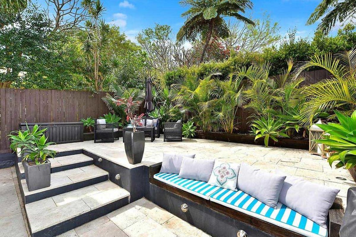 135 Lyons Road, Drummoyne