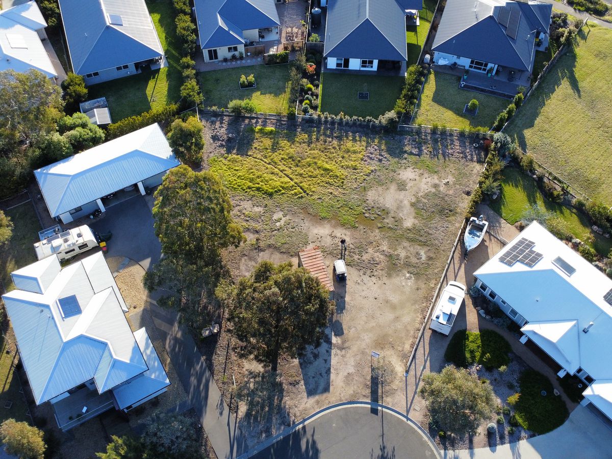 4 Murray Graham Place, Metung