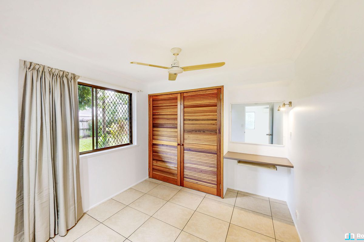 2 / 46 Poinciana Avenue, Tewantin