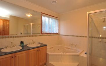 18 Rosebank Lane, Beaconsfield Upper