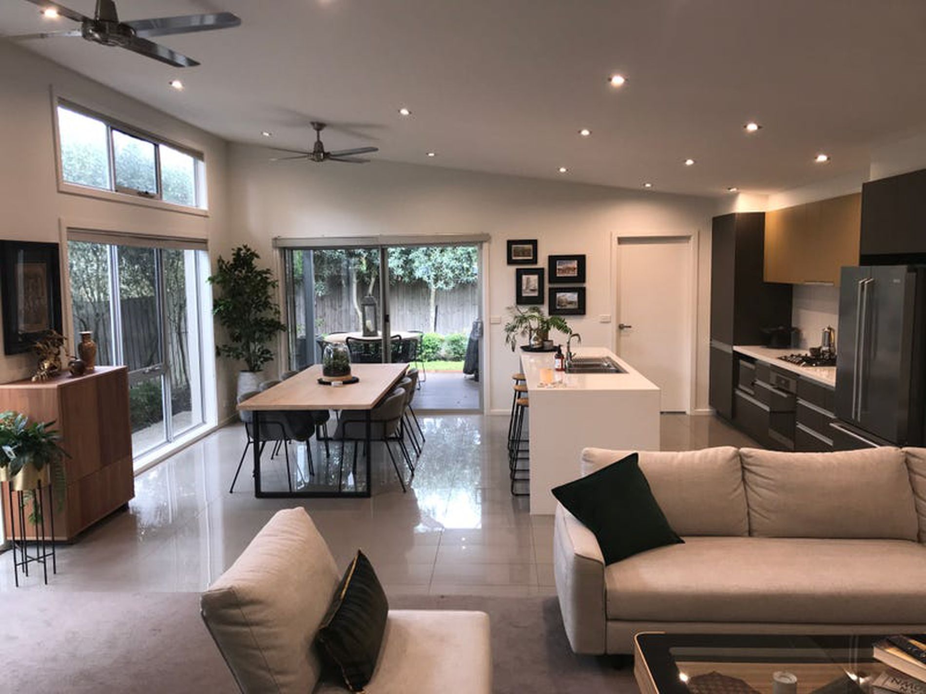 2 / 12 Herne Street, Manifold Heights