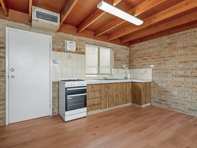 3 / 2 Carrington Street, South Kalgoorlie