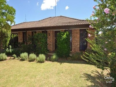 8 Nona Place, Dubbo