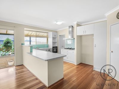 70 Golf Links Drive, Carramar