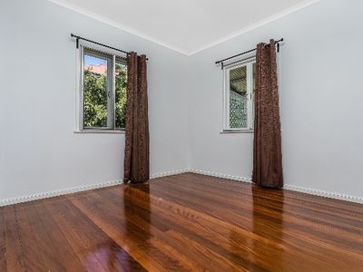 442 Robinson Road West, Geebung