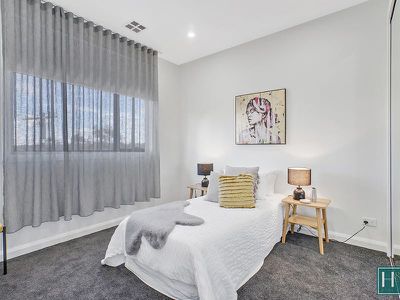 25 MILLICENT AVENUE, Bulleen