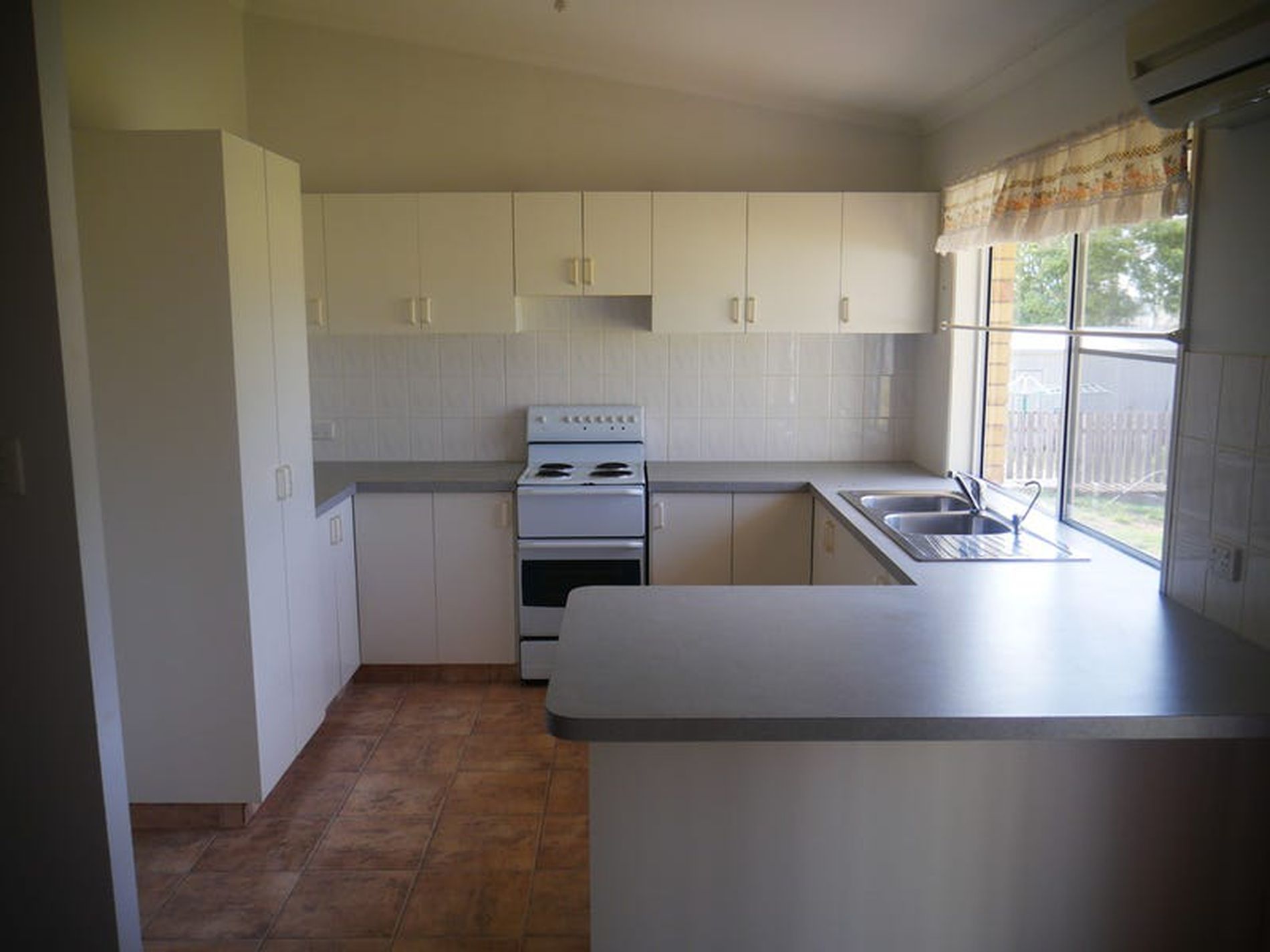 10 Banksia Drive, Kingaroy