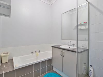 92 Bristlebird Approach , Baldivis