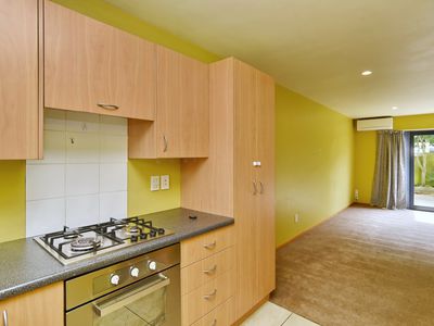 5 / 25 Grove Road, Addington