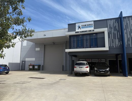 Duplex Unit in Gregory Hills Industrial Area