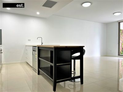 6211 / 1A Morton St, Parramatta