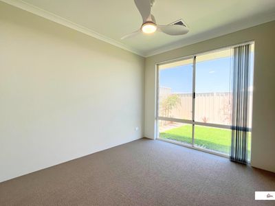 10 Trigger Way, Two Rocks