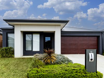 10 Growth Drive, Weir Views