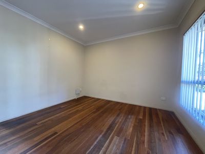 66 Rowland ave, Wollongong