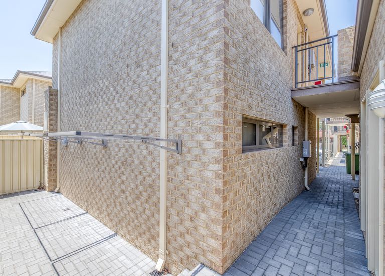 4 / 88 Moreing Street, Redcliffe