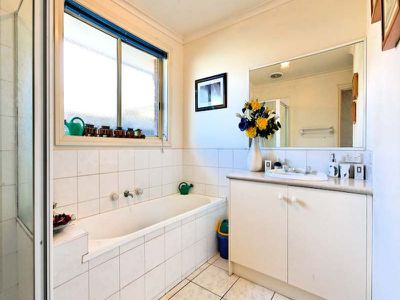 50 Raisell Road, Cranbourne