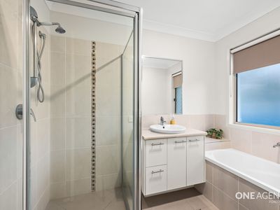 18 Sevenhill Place, Doolandella