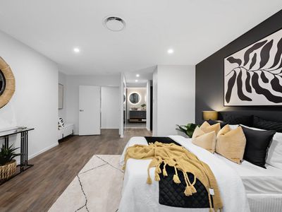 18 Pathfinder Road, Coomera Waters