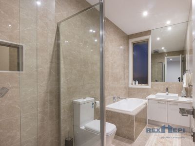 5 Mickleham Drive, Cranbourne North