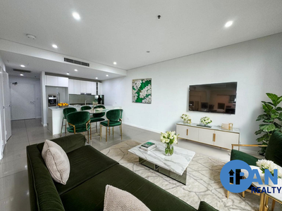 812 / 12 East Street, Granville
