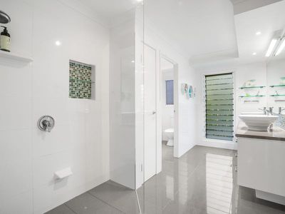 32 THE CRESCENT, Underwood
