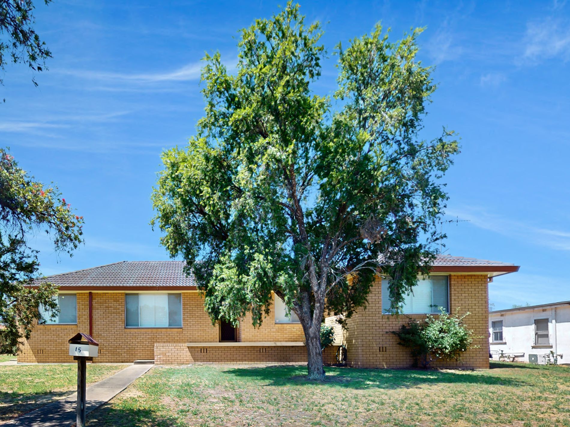 15 MACKENZIE STREET, Merriwa