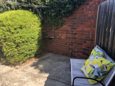 1 / 402 Myers Street, East Geelong