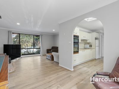 6 Taurus Spur, Narrawallee