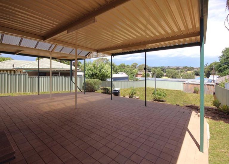 4 Laffers Crescent, Reynella
