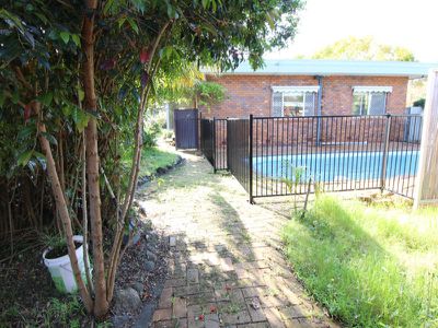 25 The Lakes Way, Forster