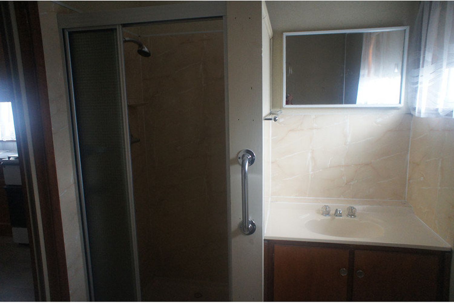 4 / 5 Smith Street, Horsham