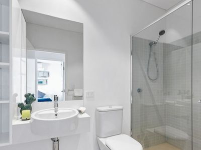 94 / 59 Breaksea Drive, North Coogee