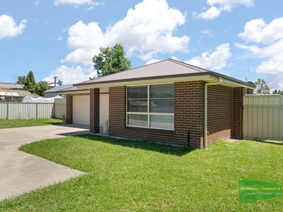 6 Hawke, Blayney