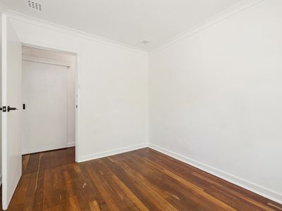 27 Willowmead Way, Kelmscott