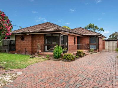 34 Sandhurst Crescent, Bundoora