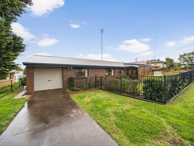 577 Greenwattle Street, Glenvale